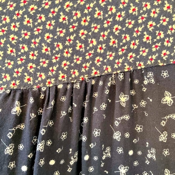 Kori Navy Floral Peasant Blouse - S - Picture 4 of 5